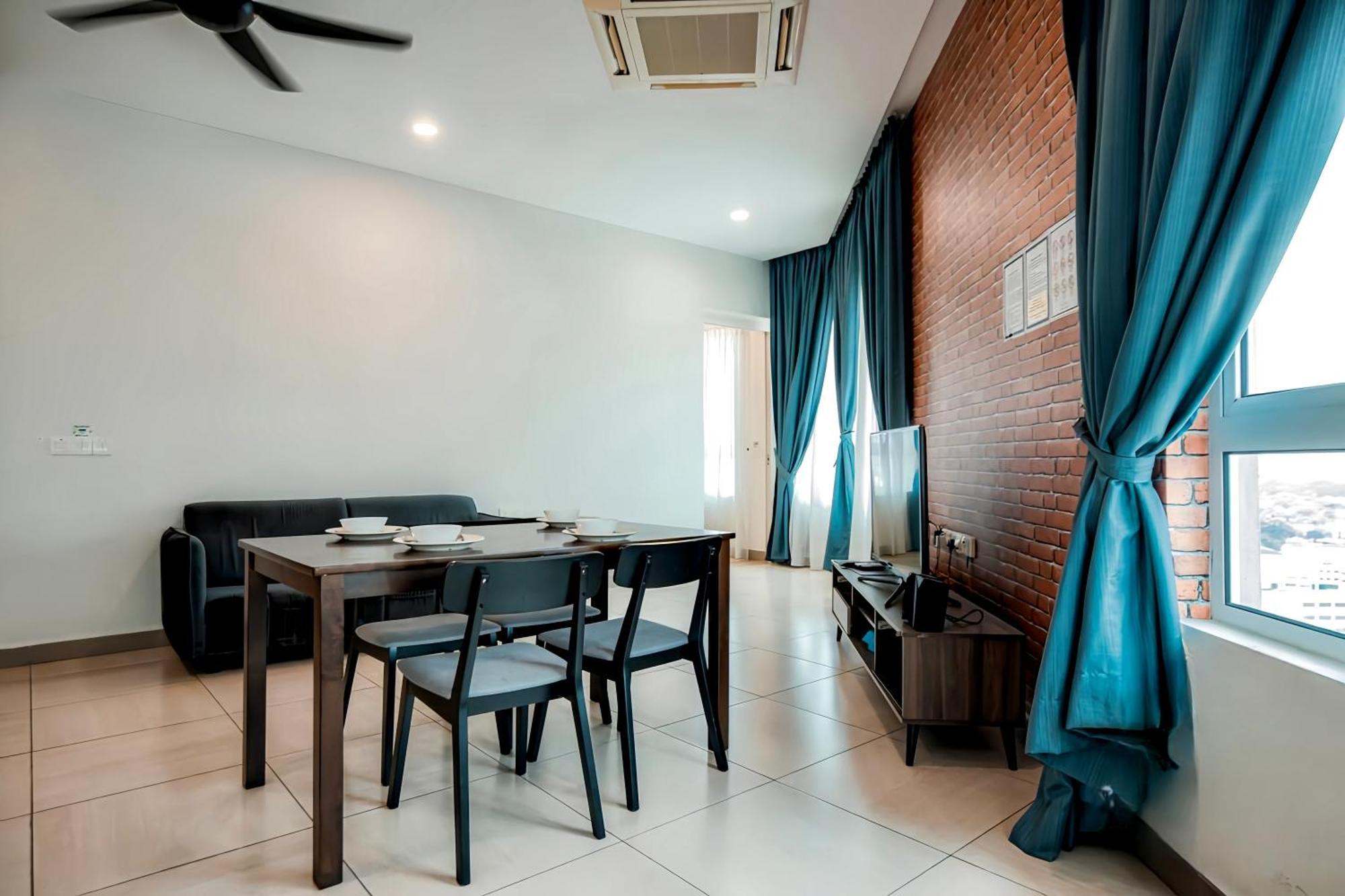 The Octagon Ipoh Apartment ภายนอก รูปภาพ