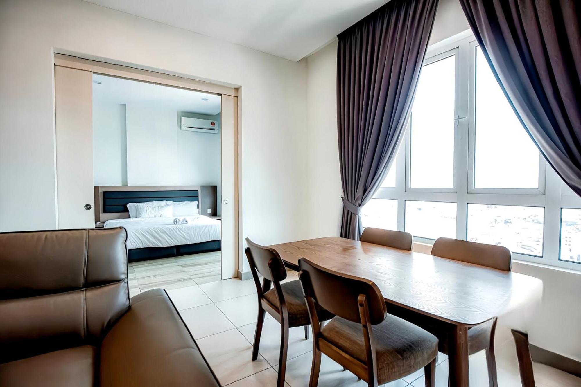 The Octagon Ipoh Apartment ภายนอก รูปภาพ